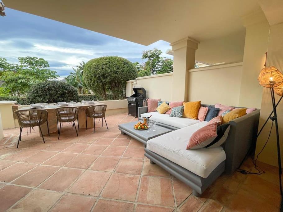 Luxurious 2 Bedroom Apartment With Spa Facilities Benahavís Eksteriør billede